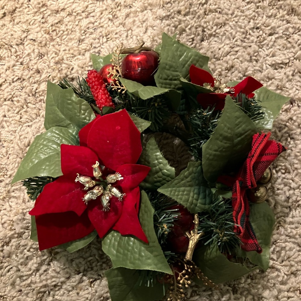 Vintage Holiday Wreath Candle Ring